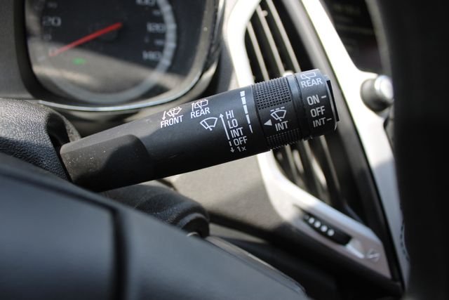 Used 2015 Black GMC SLE-1 image 8