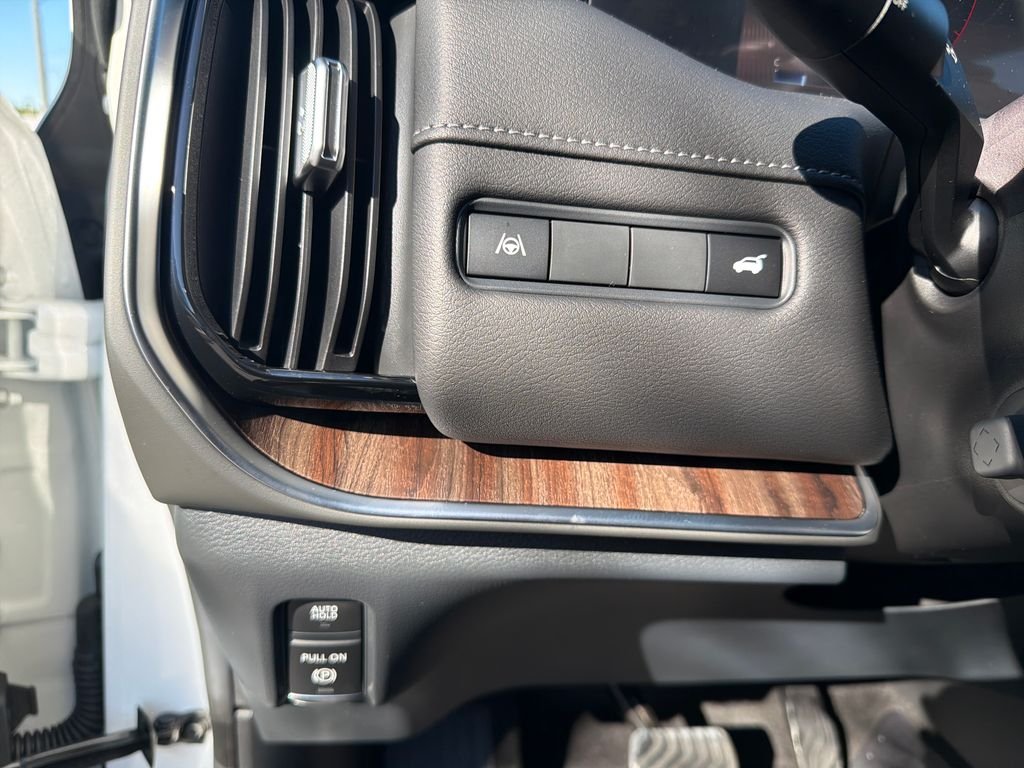 New 2026 Nissan Armada SL 4D Sport Utility