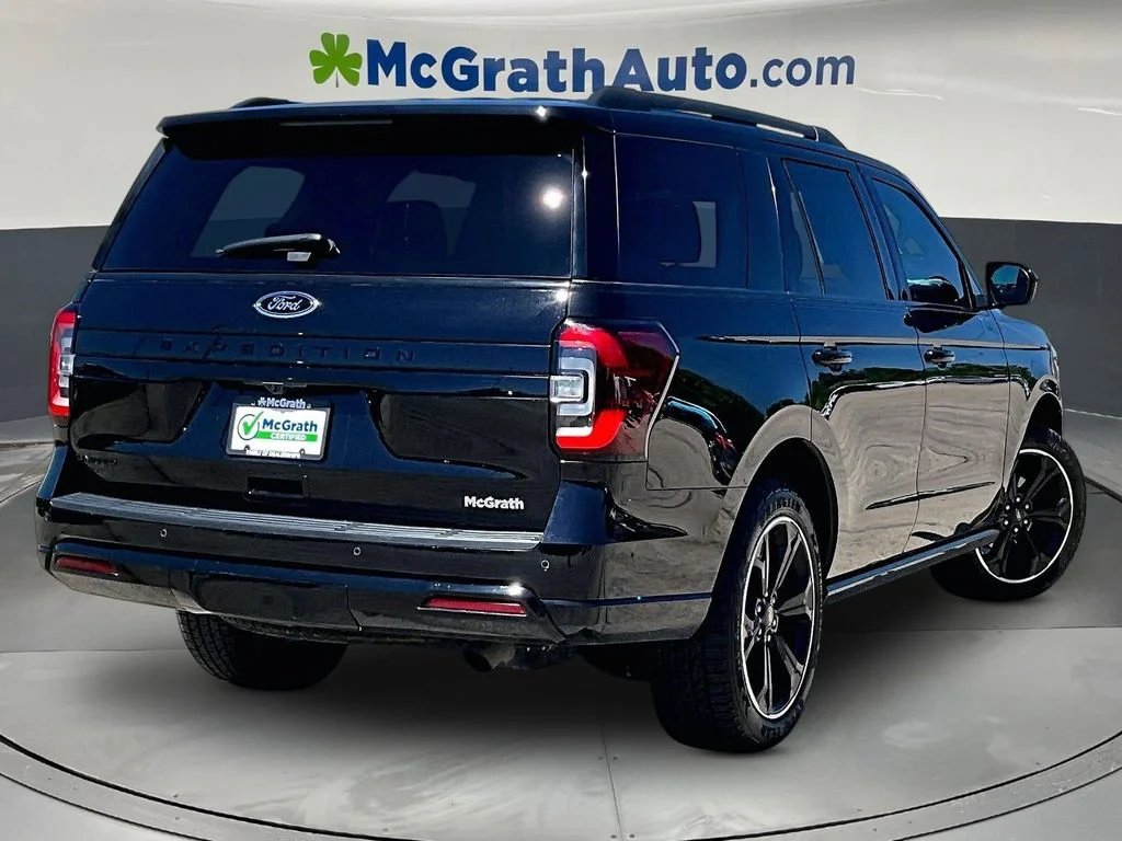 Used 2022 Black Ford Limited image 7