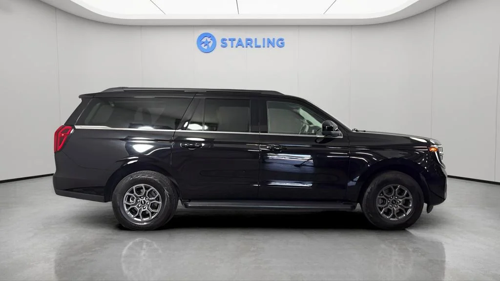 Used 2025  Ford Active image 11