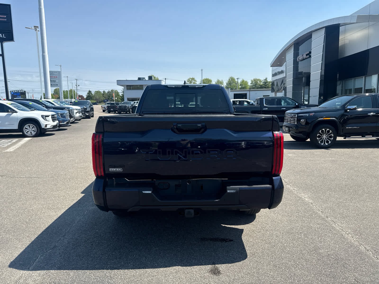 Used 2022 Gray Toyota SR5 image 4