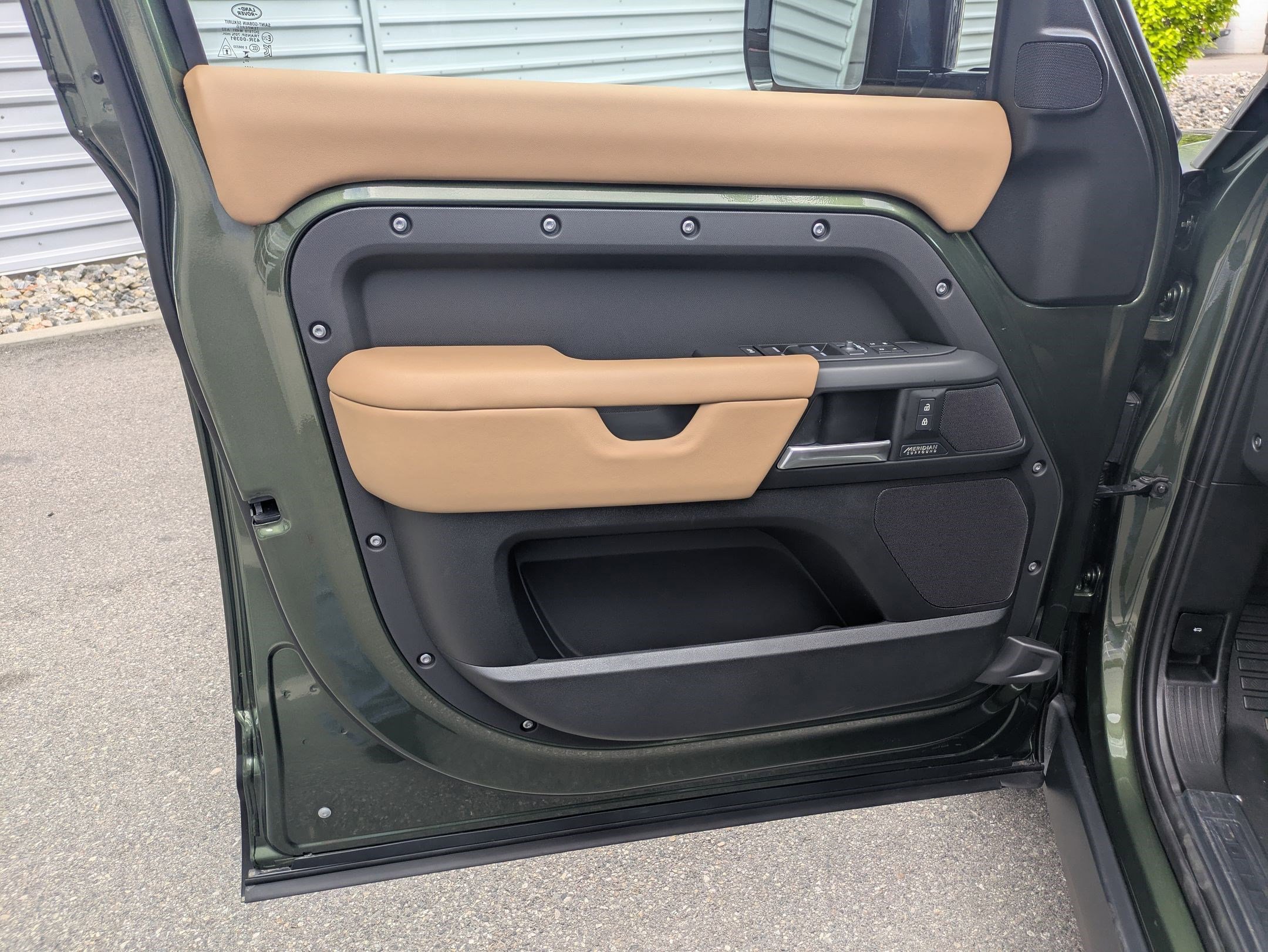 New 2026 Woolstone Green Land Rover P500 X-Dynamic SE image 13