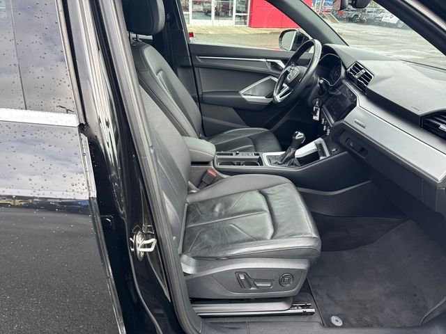 Used 2021 Mythos Black Metallic Audi Premium image 10