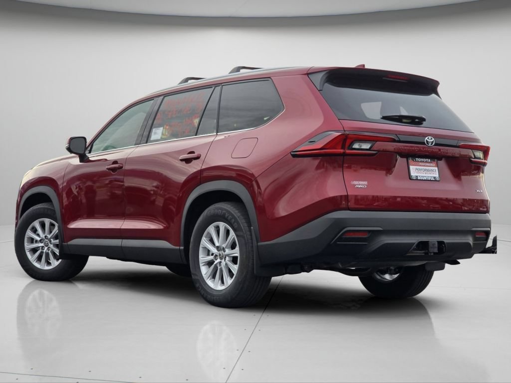 Used 2026 Pearl Toyota XLE image 19
