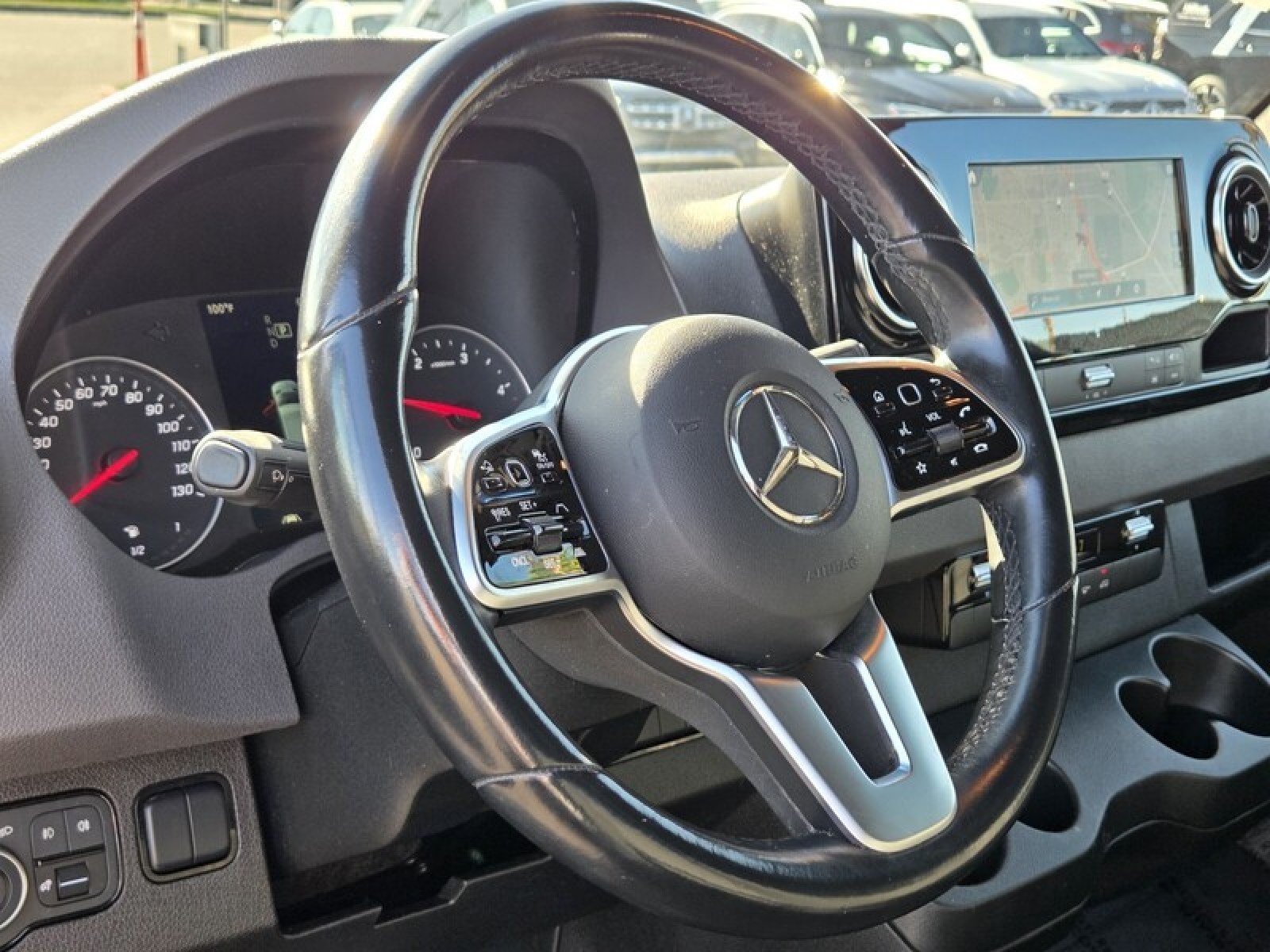 Used 2024 Iridium Silver Mercedes-Benz M4CAEH image 25
