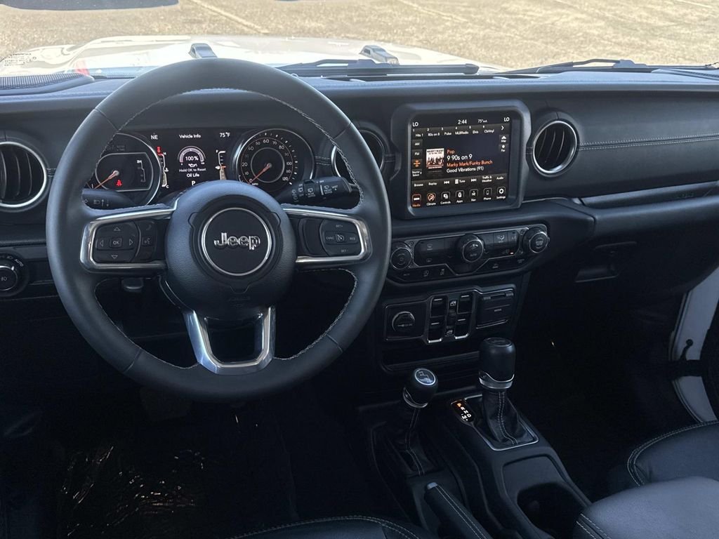 Used 2023 Bright White Clearcoat Jeep Sahara image 6