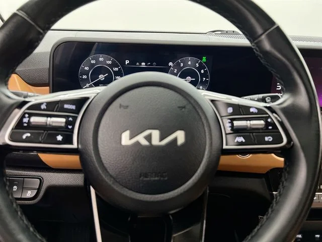 Used 2024 White Kia EX image 29