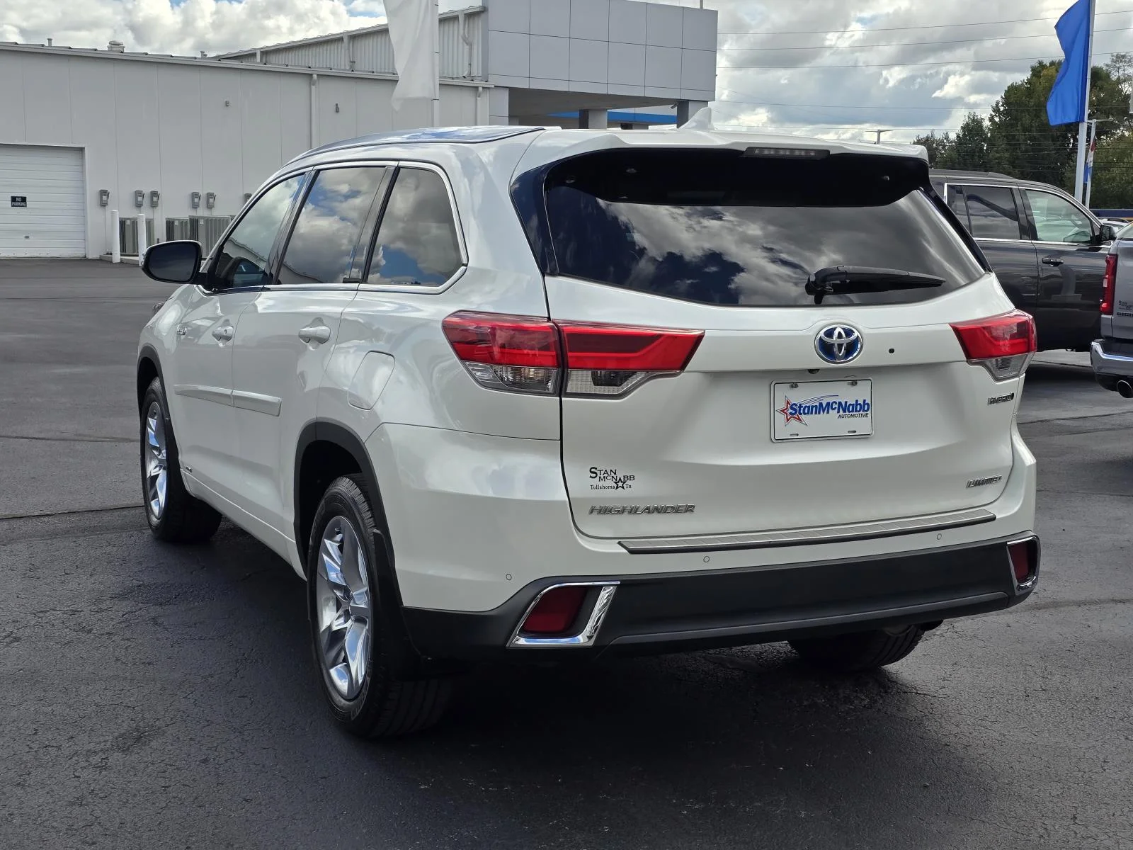 Used 2019 White Toyota Limited image 5