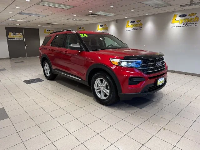 Used 2024  Ford XLT image 1