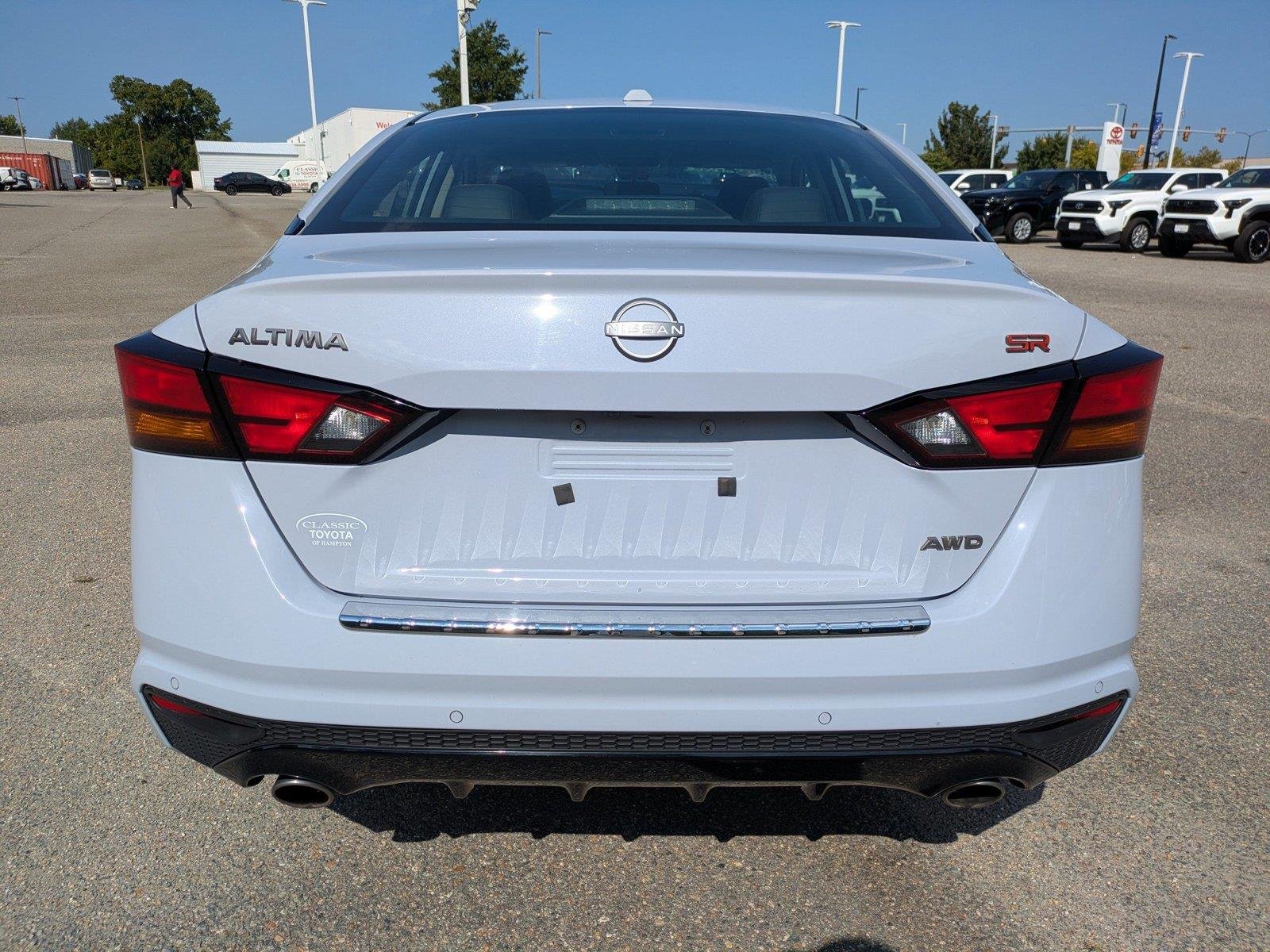 Used 2023 Gray Sky Pearl Nissan 2.5 SR image 5