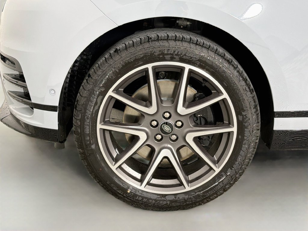 New 2026 Arroios Grey Land Rover Belgravia Edition image 33