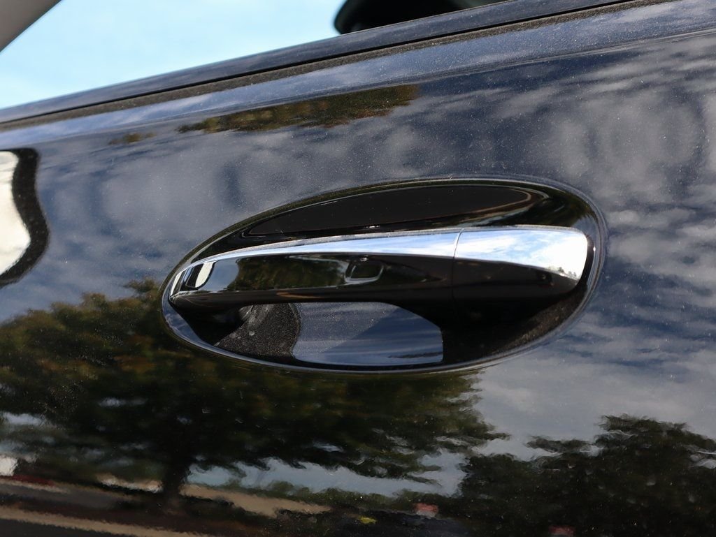 Used 2026 Black Mercedes-Benz GLE 350 image 11
