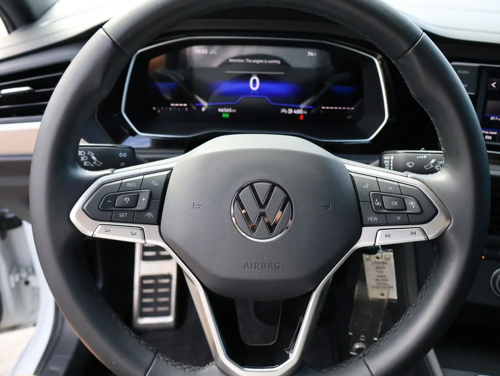 Used 2023 White Volkswagen 1.5T Sport image 22
