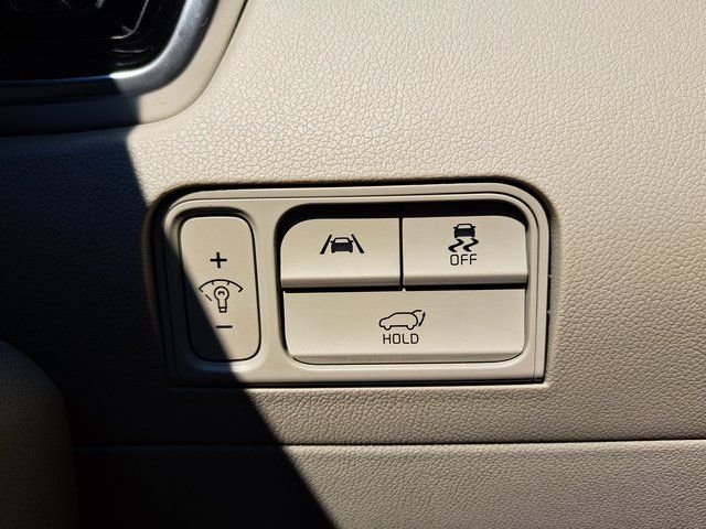 Used 2022 Gray Kia SX image 13