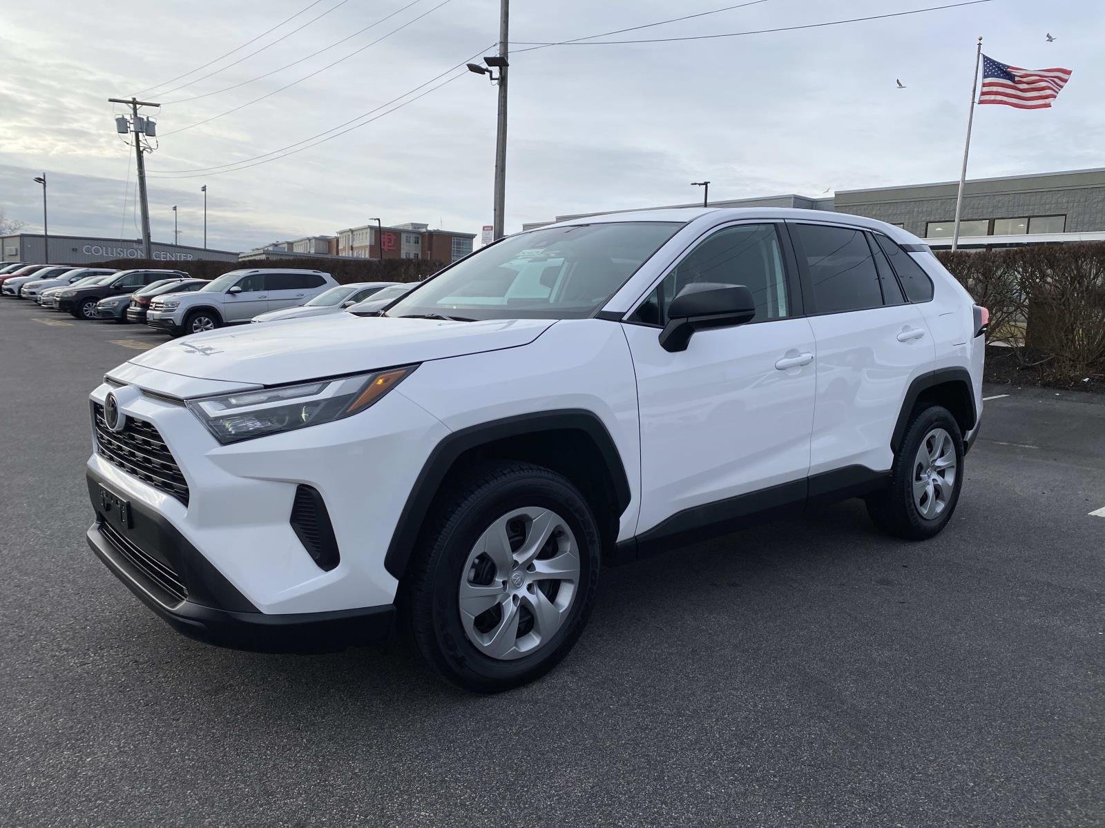 2023 Toyota RAV4 LE