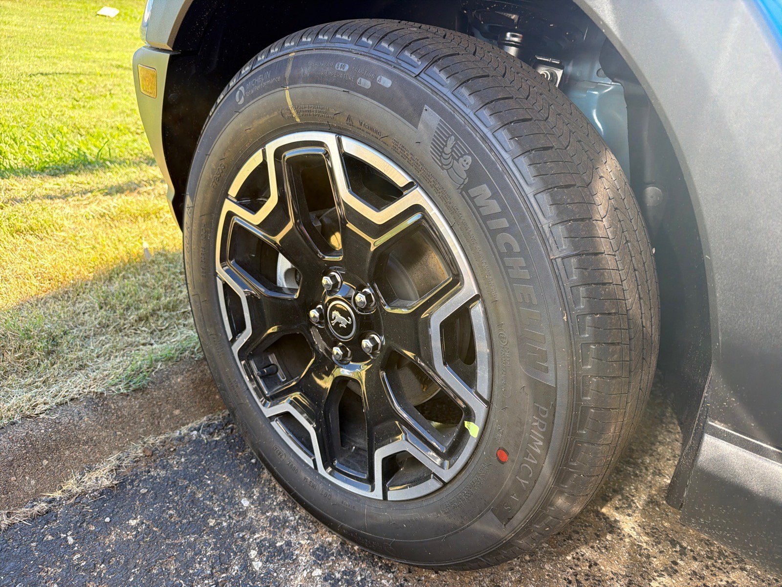 New 2026 Velocity Blue Metallic Ford Outer Banks® image 5