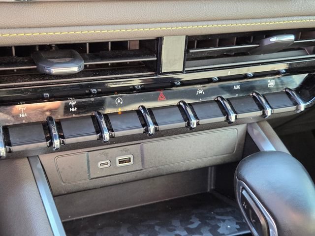 2024 Chevrolet Colorado ZR2 - Photo 22