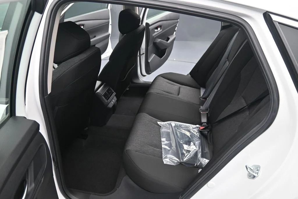 New 2026 Platinum White Pearl Honda LX image 13