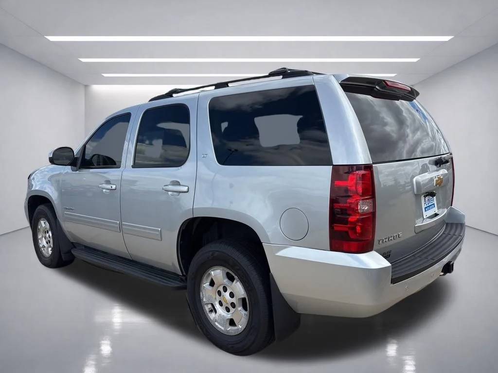 Used 2013 Silver Ice Metallic Chevrolet LT image 4