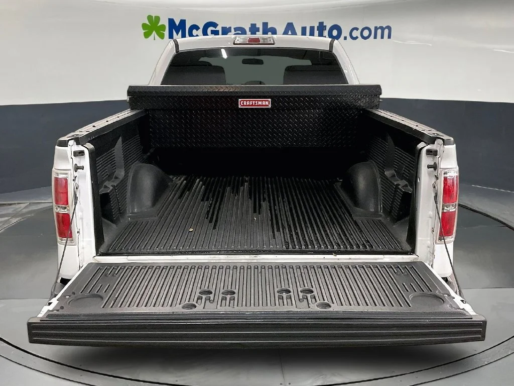 Used 2013 White Ford XL image 22