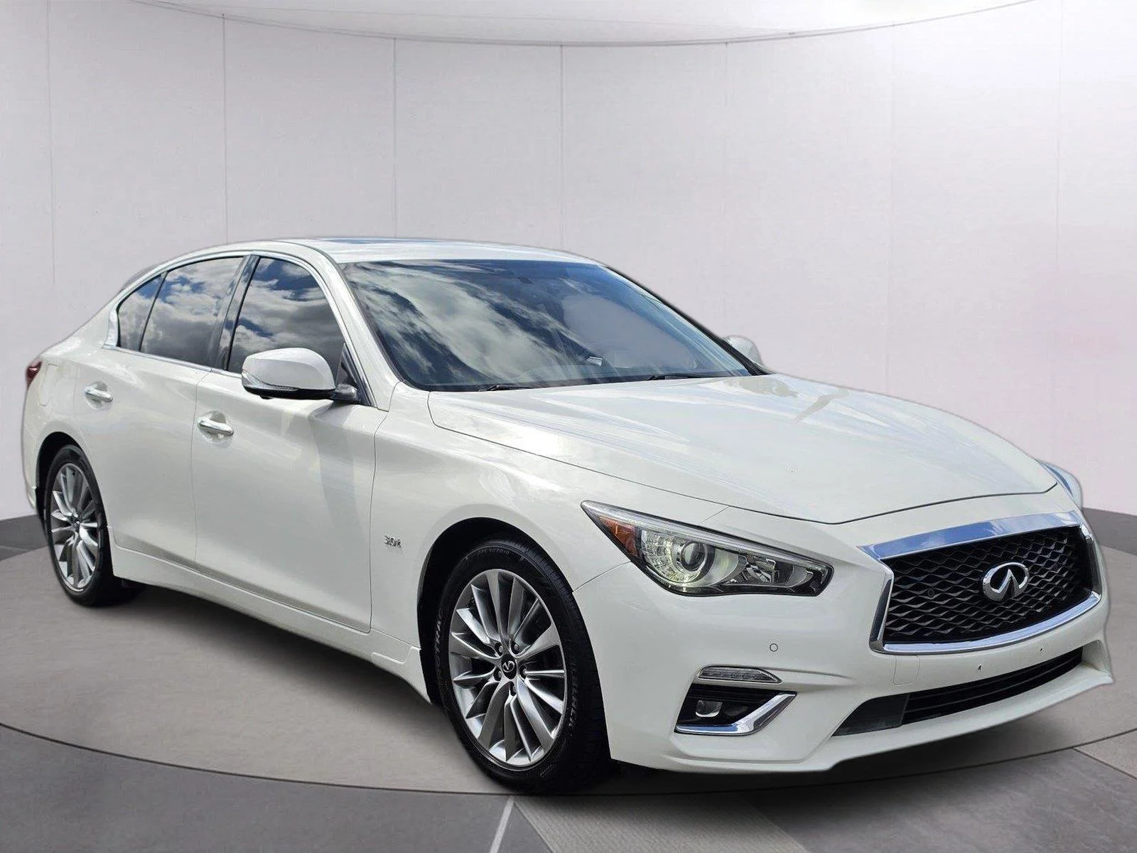 Used 2020 Pure White INFINITI 3.0t LUXE image 8
