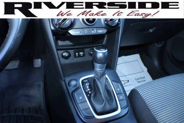 Used 2021 Sonic Silver Hyundai SEL image 11
