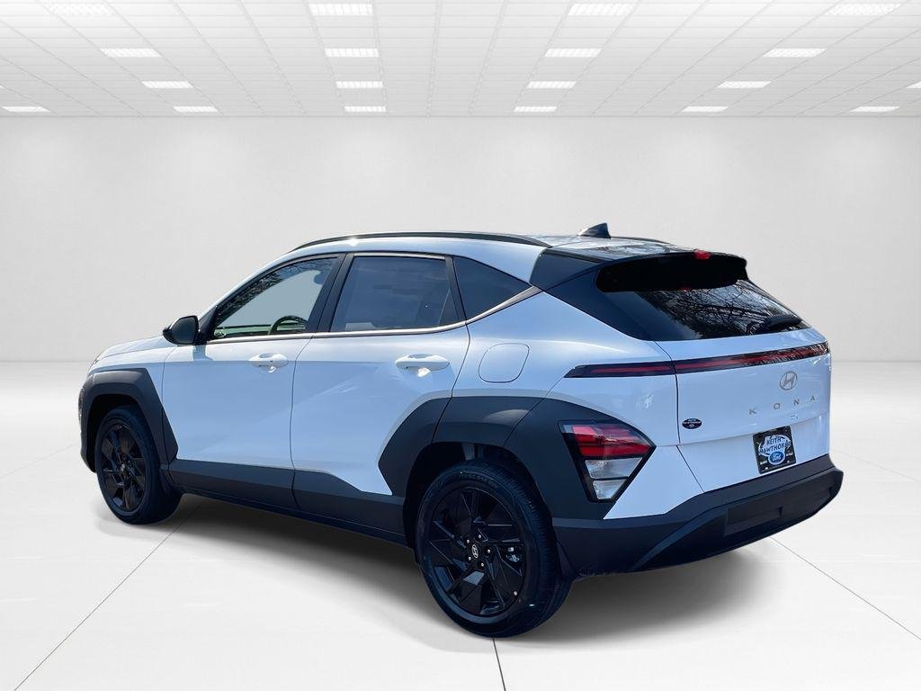 New 2026 White Hyundai SEL Sport FWD image 4