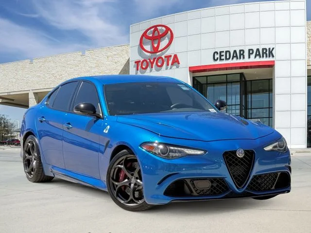 Pre-Owned 2022 Alfa Romeo Giulia Quadrifoglio RWD 4D Sedan