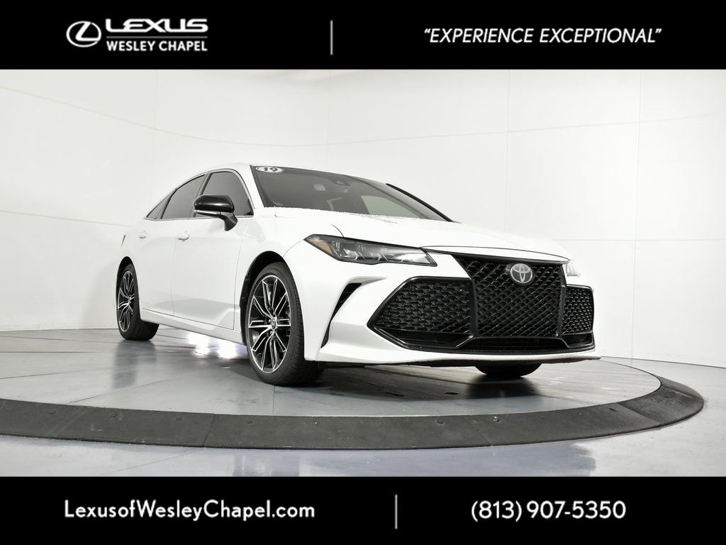 2019 Toyota Avalon XSE