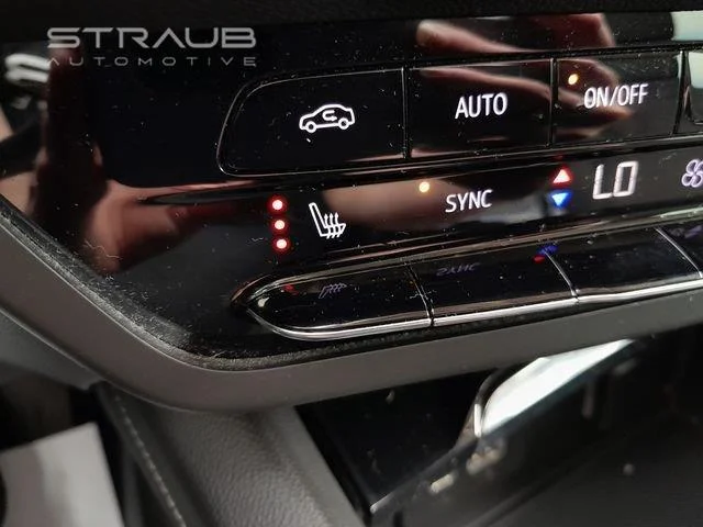 Used 2022 Sapphire Metallic Buick Preferred image 23