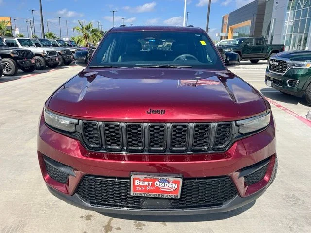 Used 2025 Red Jeep Altitude X image 2