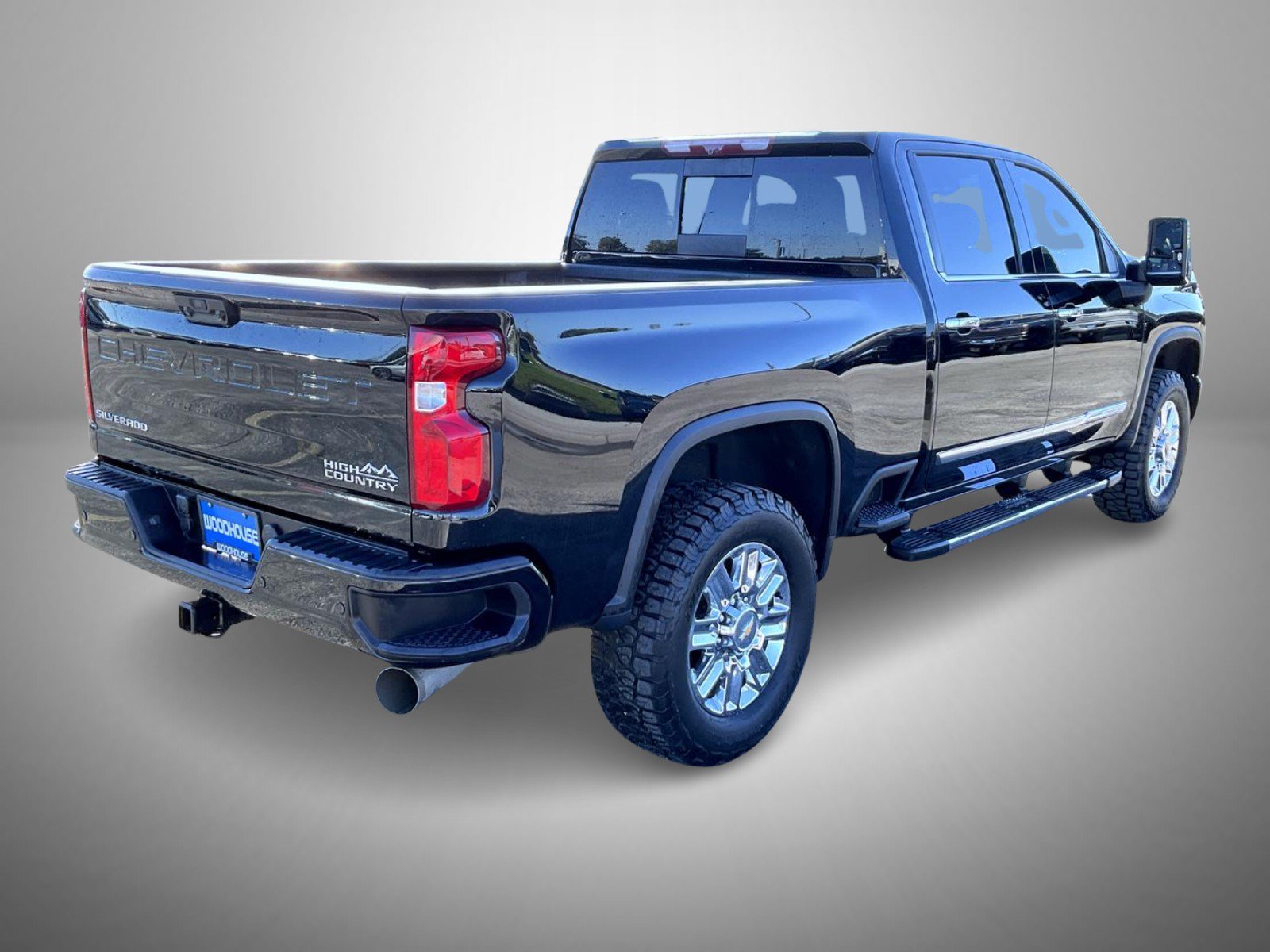 Used 2024 Black Chevrolet High Country image 5