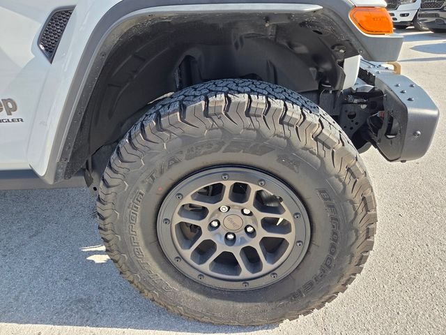 Used 2023 White Jeep Rubicon 392 image 22