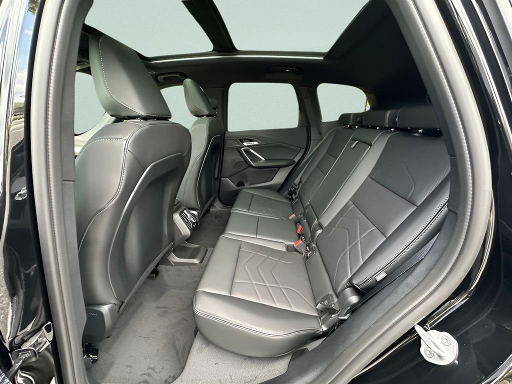New 2026 Black Sapphire Metallic BMW xDrive28i image 22