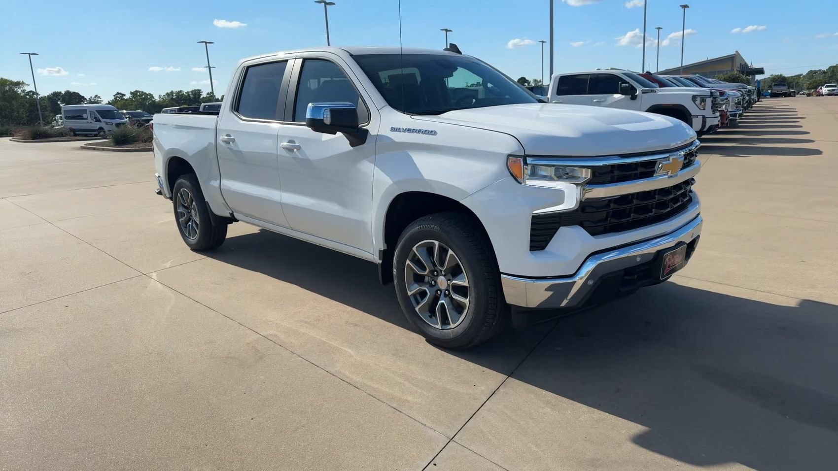 New 2026 Summit White Chevrolet LT image 2