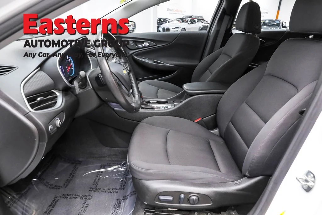 Used 2022 White Chevrolet RS image 14