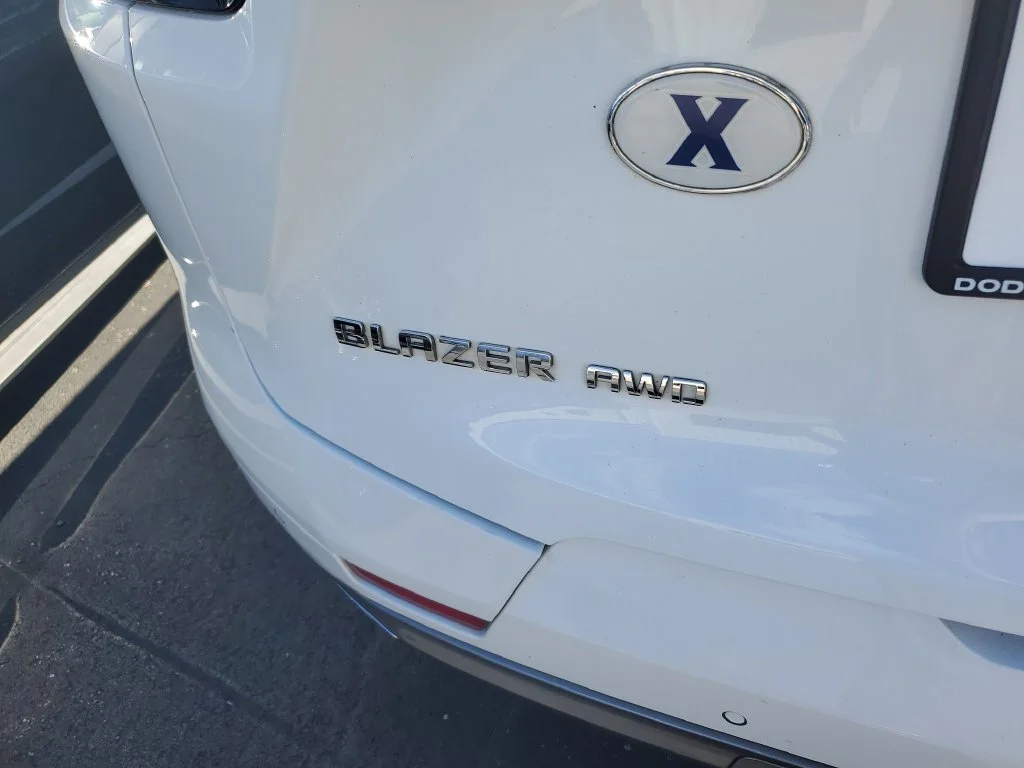 Certified Used 2019 White Chevrolet Premier image 7