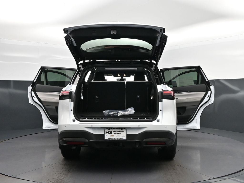 New 2027 2T RAD WHT INFINITI Autograph AWD image 52