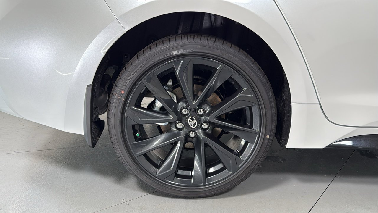 New 2027 Wind Chill Pearl <sup>1</sup> Toyota  SE image 22