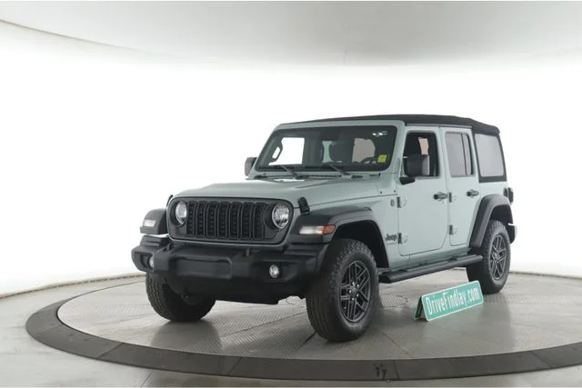 Used 2024 Gray Jeep Sport S image 10