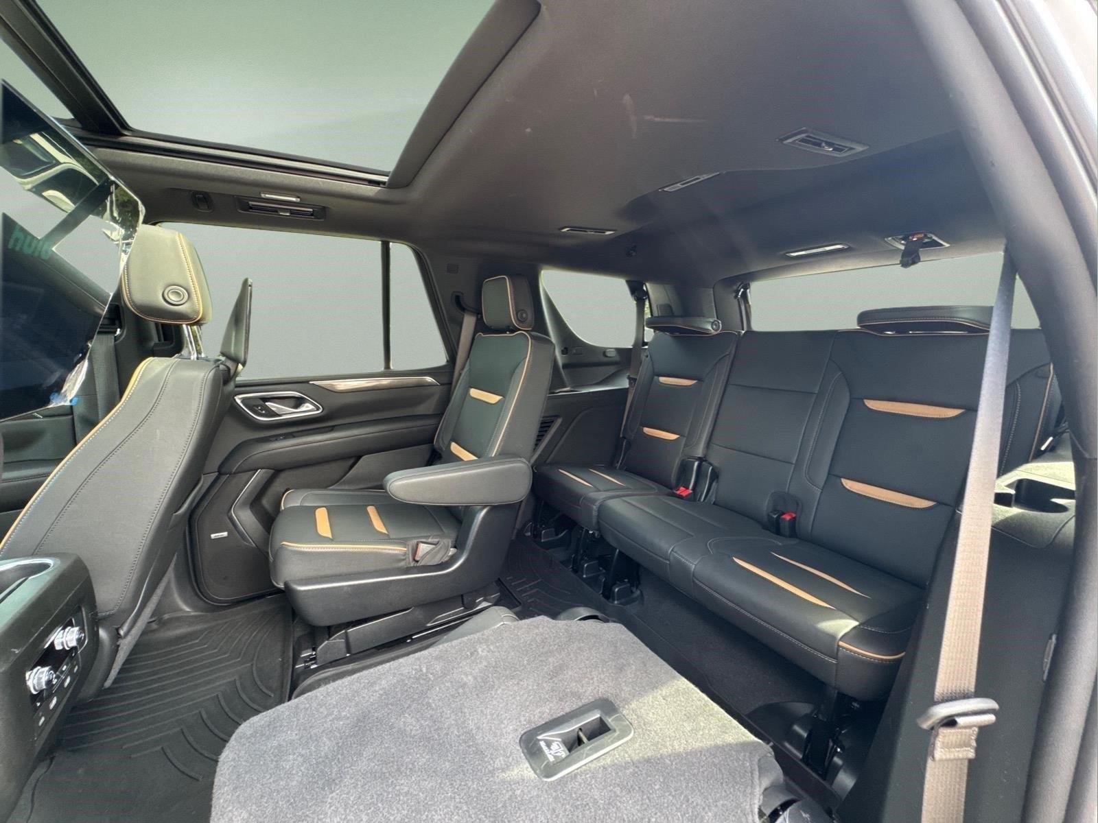 Used 2024 Summit White GMC AT4 image 15