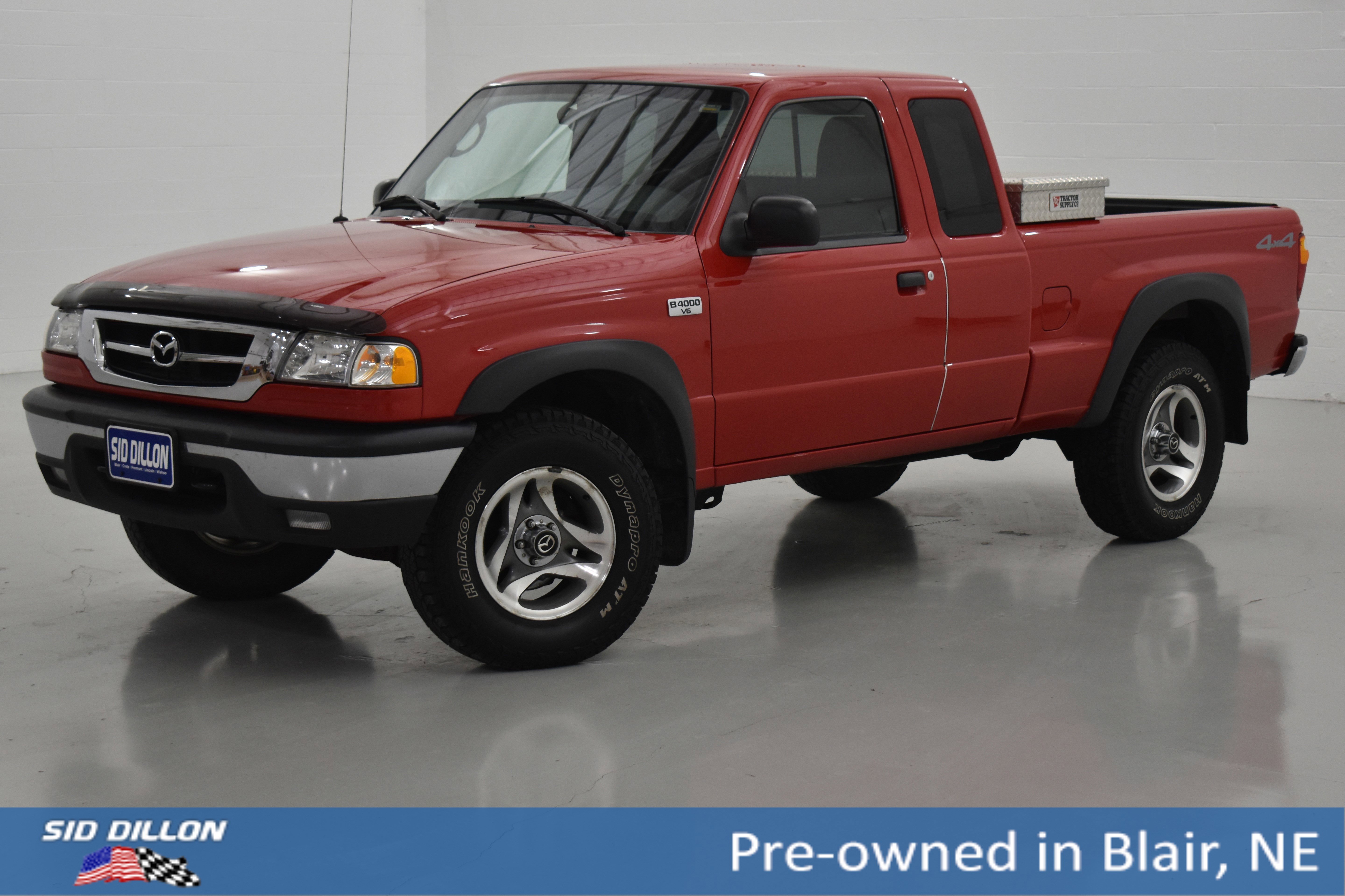 2004 Mazda B-Series SE