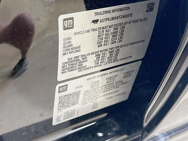 New 2026 Onyx Black GMC Elevation image 32
