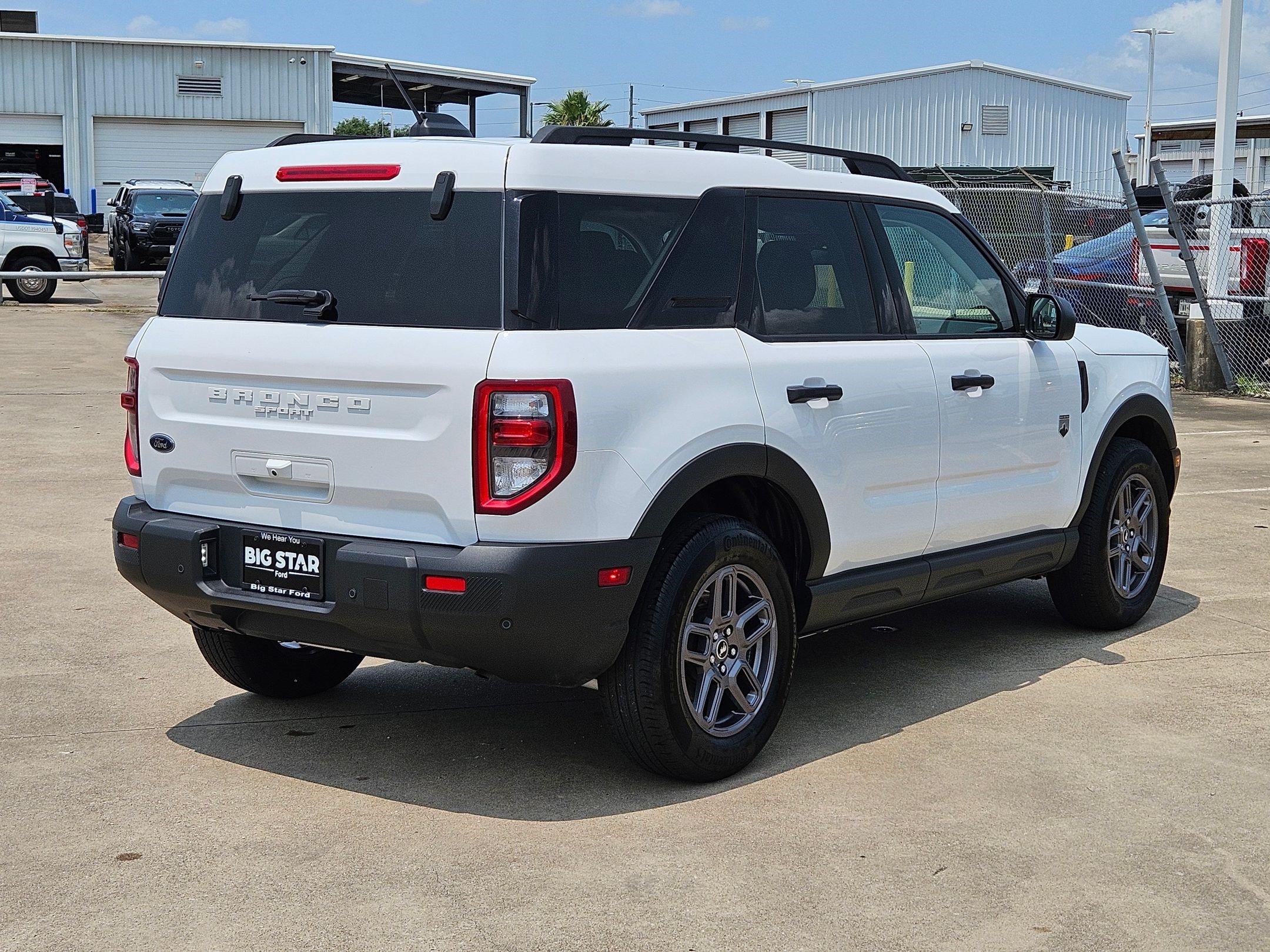 Used 2025 Blue Ford Big Bend image 3