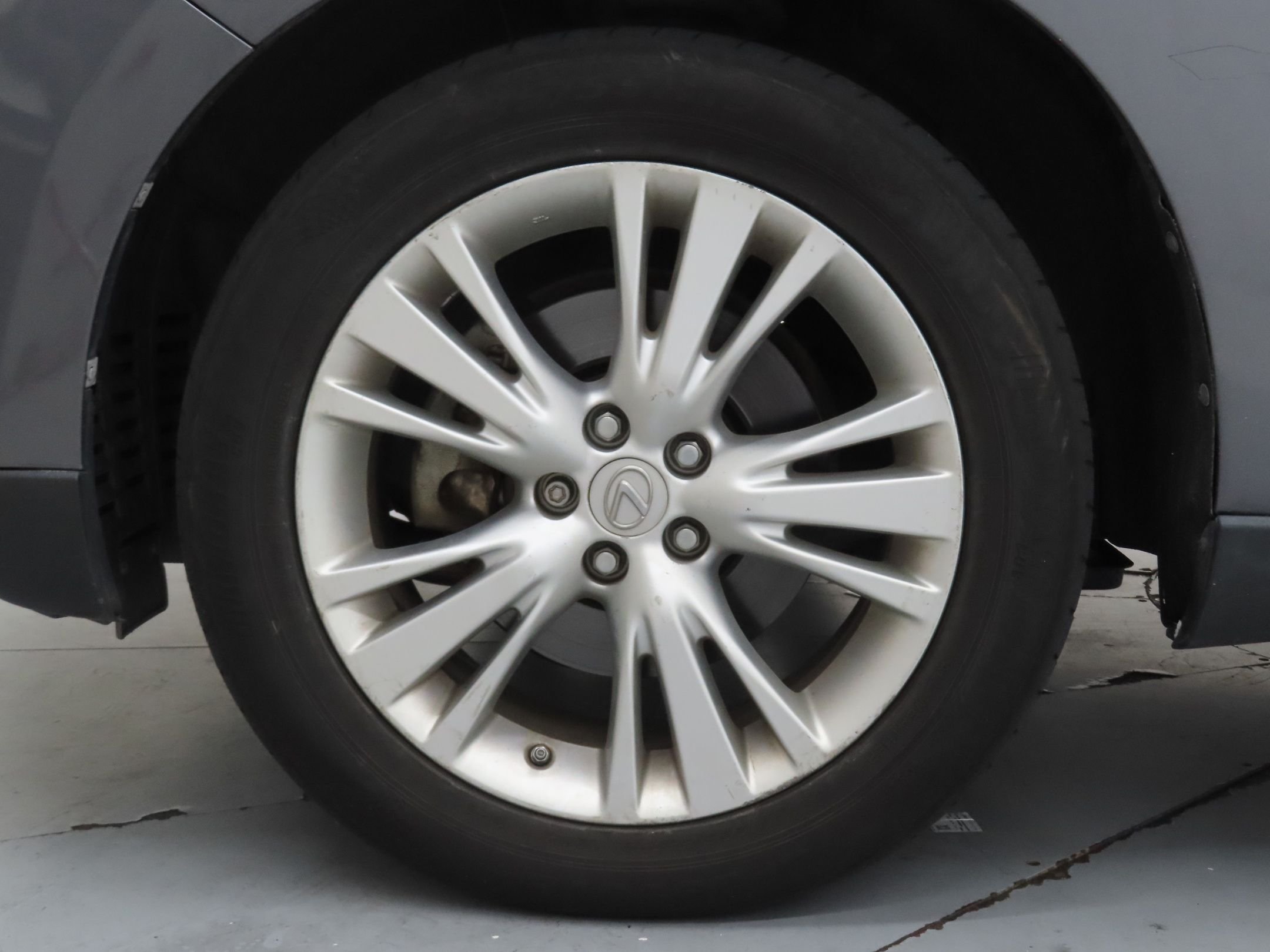 Used 2012 Gray Lexus 450h image 26