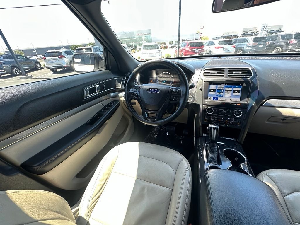 Used 2018 White Ford XLT image 14