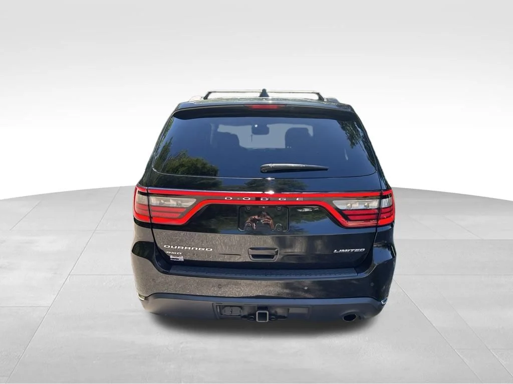 Used 2015 Black Dodge Limited image 4
