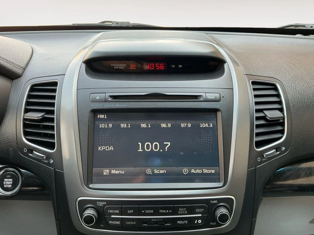 Used 2014 Silver Kia SX image 15