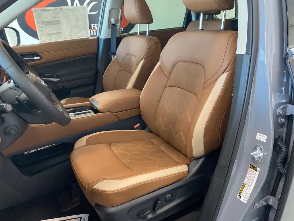 New 2026 Gray Nissan Platinum image 15