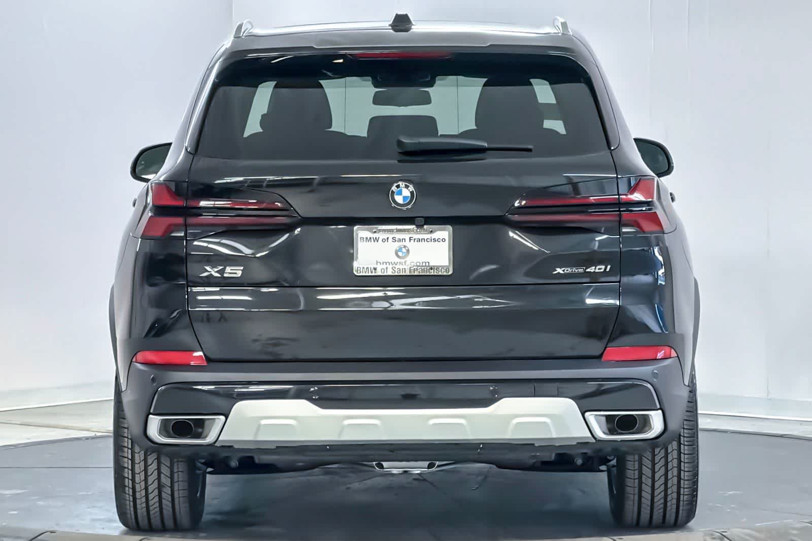 New 2026 Black Sapphire Metallic BMW xDrive40i image 7